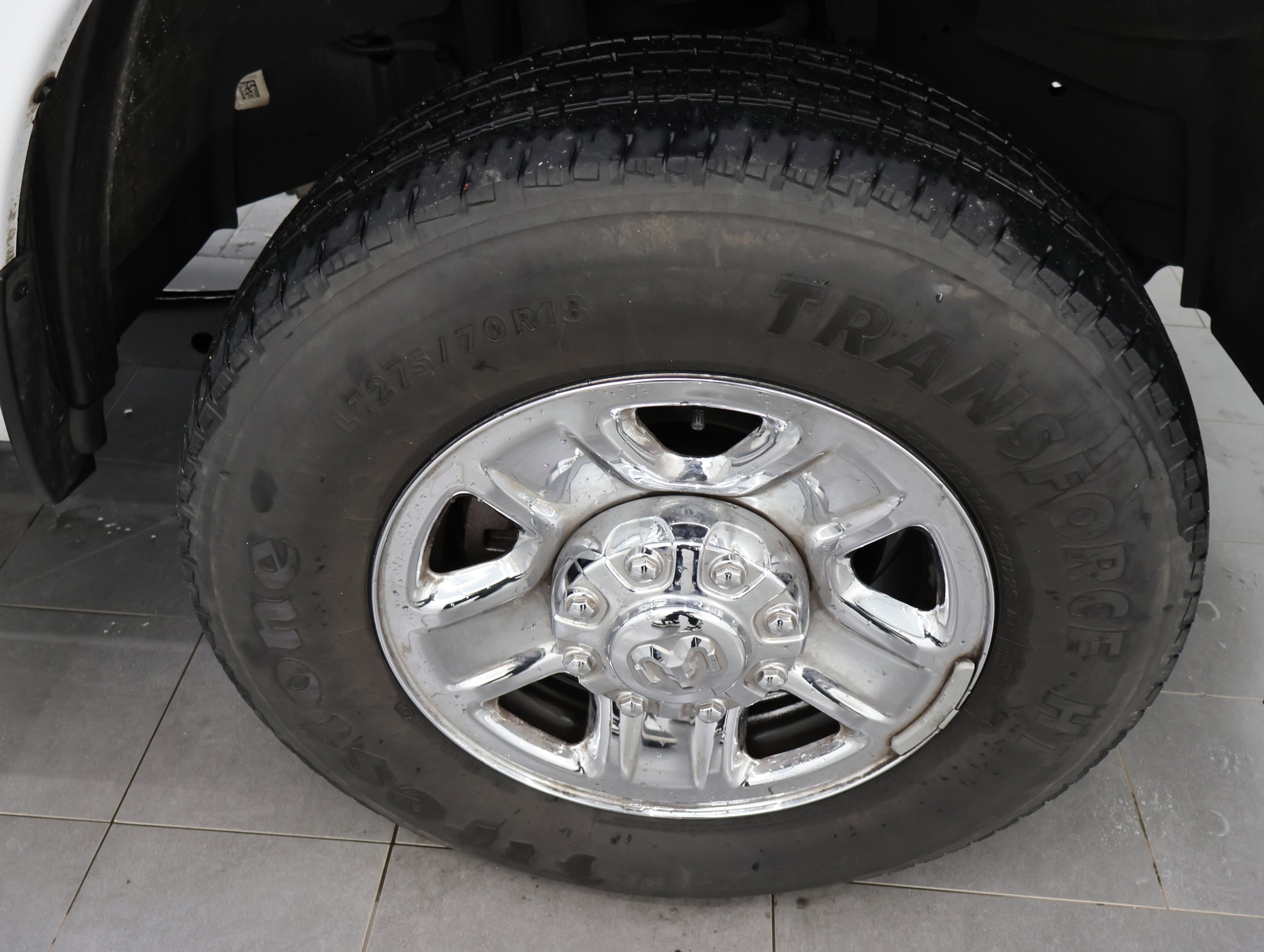 Used 2024 RAM 3500 Tradesman w/ Chrome Appearance Group AWD/4WD image 3