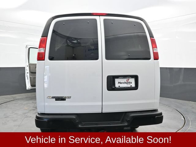 Used 2024 Chevrolet Express 3500 LS RWD image 45