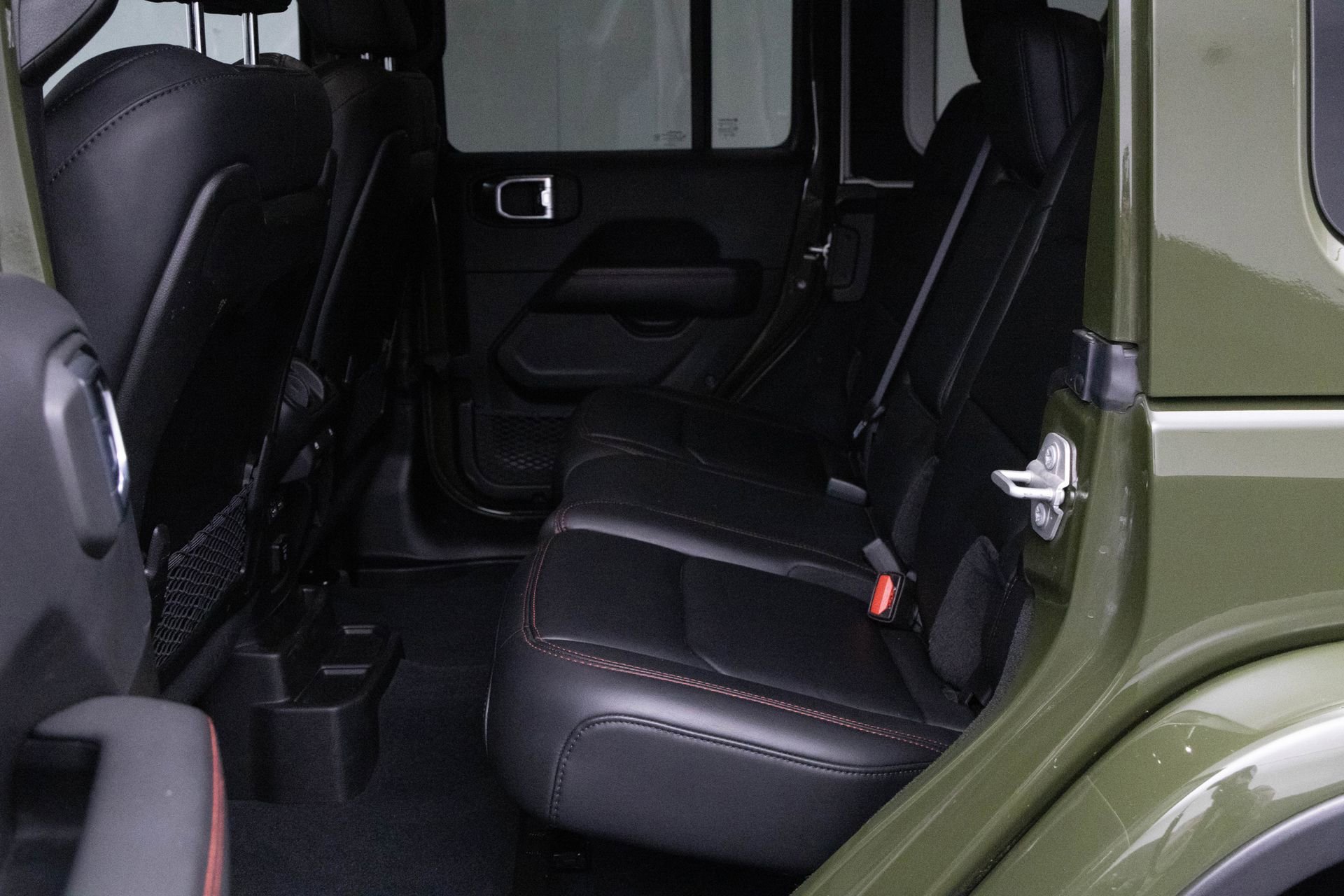 Used 2024 Jeep Wrangler Unlimited Rubicon image 34