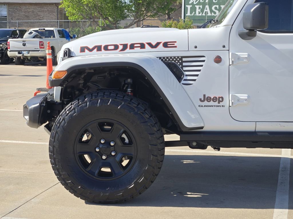 Used 2023 Jeep Gladiator Mojave w/ Cold Weather Group AWD/4WD image 8