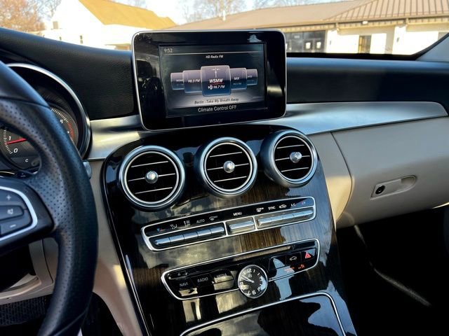 Used 2018 Mercedes-Benz C 300 4MATIC Sedan image 40