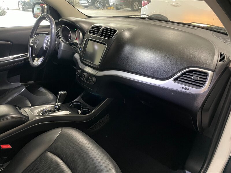 Used 2016 Dodge Journey R/T w/ Driver Convenience Group AWD/4WD image 19