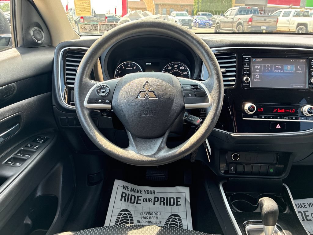 Used 2020 Mitsubishi Outlander ES AWD/4WD image 19
