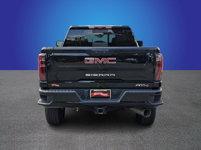 Used 2025 GMC Sierra 2500 AT4 w/ AT4 Premium Plus Package AWD/4WD image 5