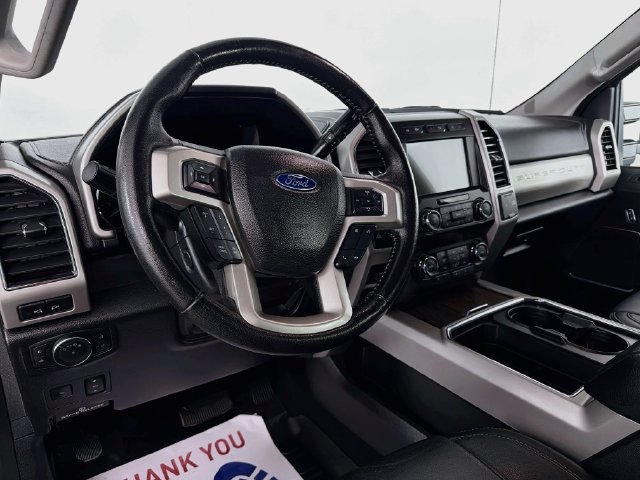 Used 2020 Ford F250 Lariat w/ Lariat Ultimate Package AWD/4WD image 9