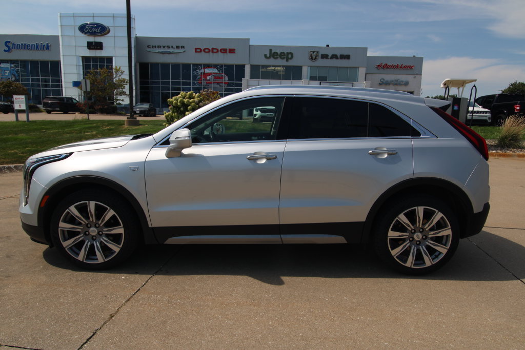 Used 2019 Cadillac XT4 Premium Luxury AWD/4WD image 18