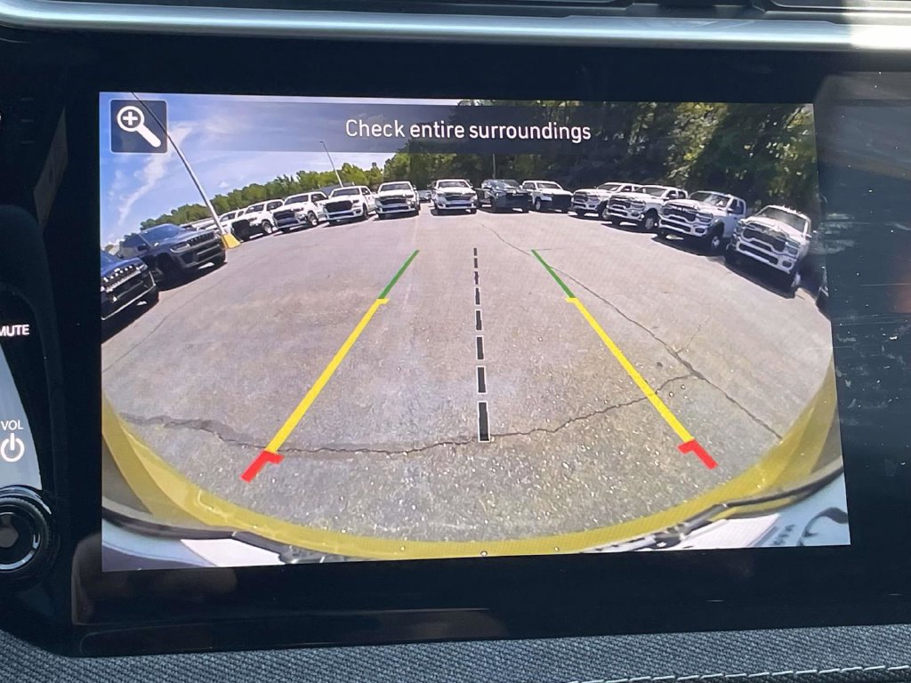 New 2026 Jeep Cherokee Laredo AWD/4WD image 32