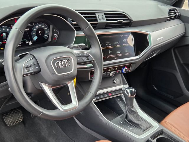 Used 2025 Audi Q3 2.0T Premium image 10