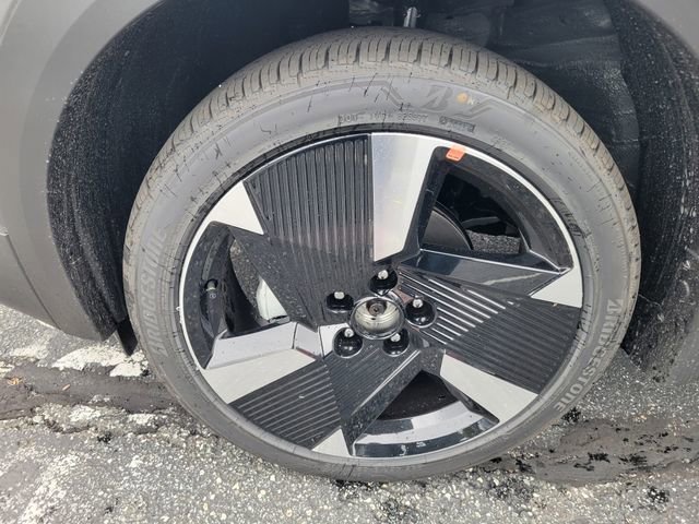 New 2026 Nissan Kicks SR w/ Cold Weather Package image 11