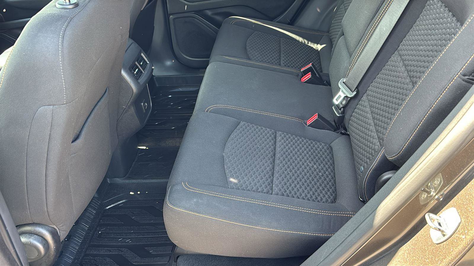 Used 2019 GMC Terrain SLE w/ LPO, Floor Liner Package FWD image 15