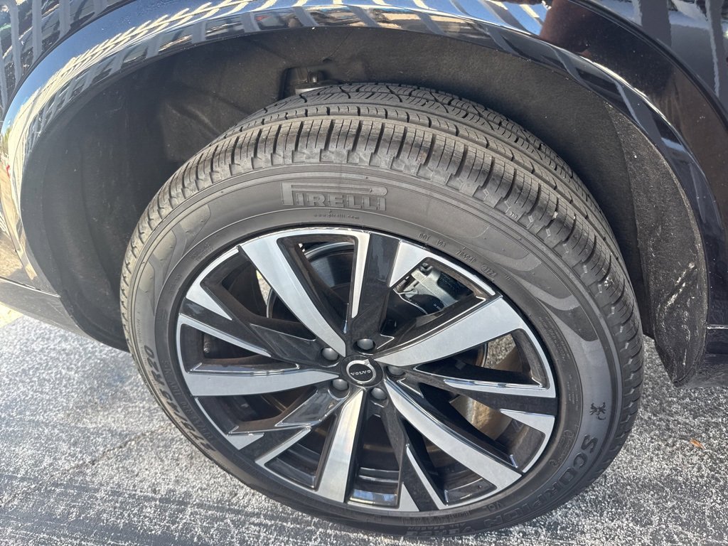 Used 2025 Volvo XC90 B5 Core w/ Climate Package image 20