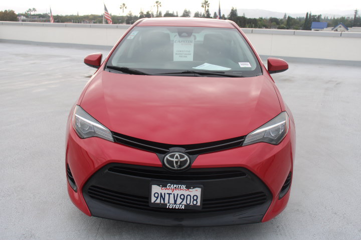 Used 2017 Toyota Corolla LE w/ Carpet Mat Package (TMS) FWD image 7