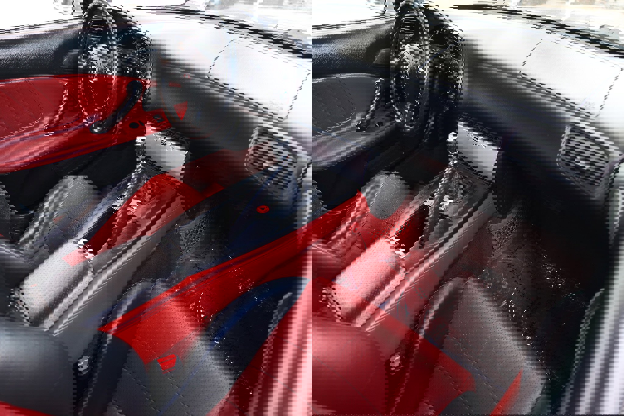 Used 2004 Honda S2000 image 12