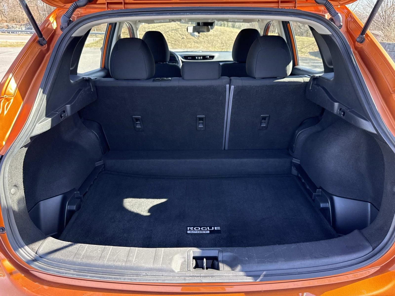 Used 2022 Nissan Rogue Sport S image 27