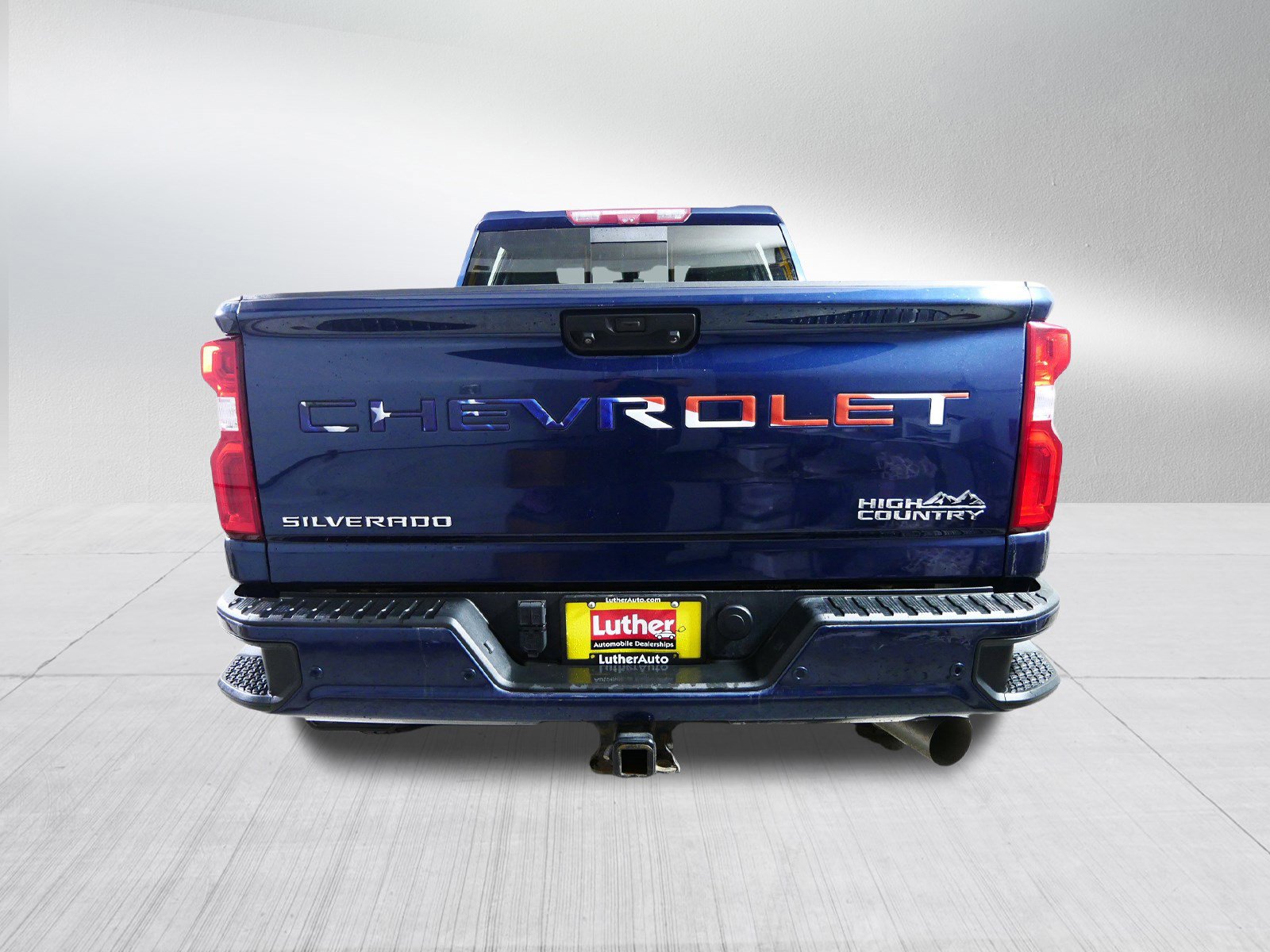 Used 2022 Chevrolet Silverado 3500 High Country w/ Z71 Off-Road Package image 6