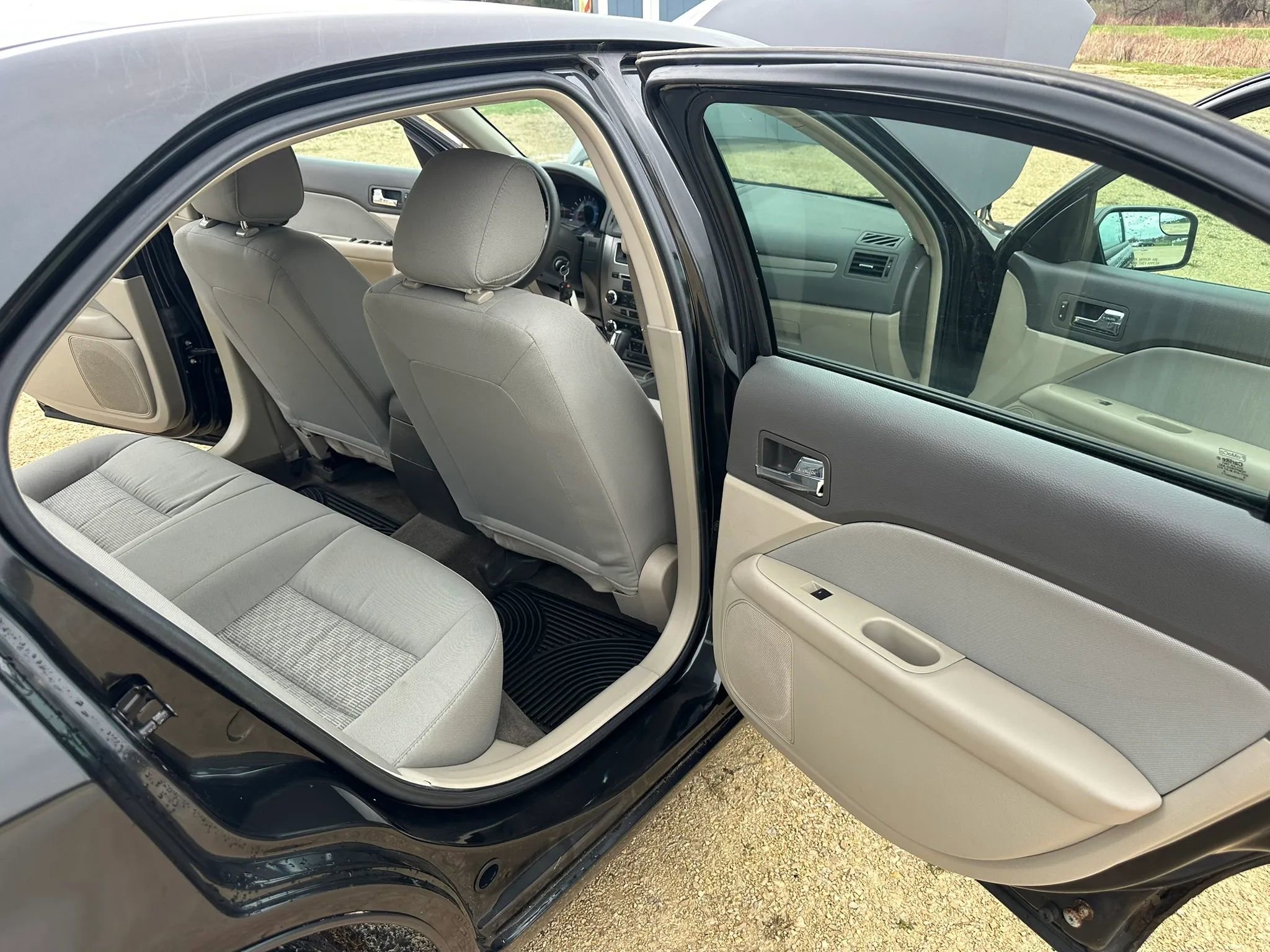 Used 2012 Ford Fusion S FWD image 11