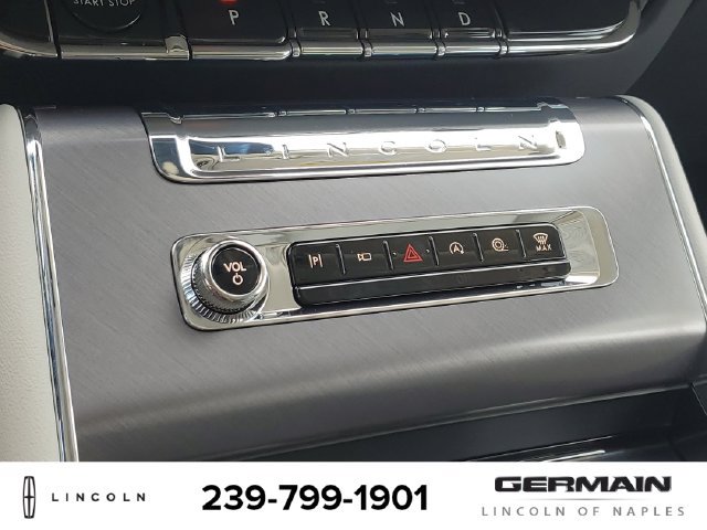New 2026 Lincoln Aviator AWD image 30