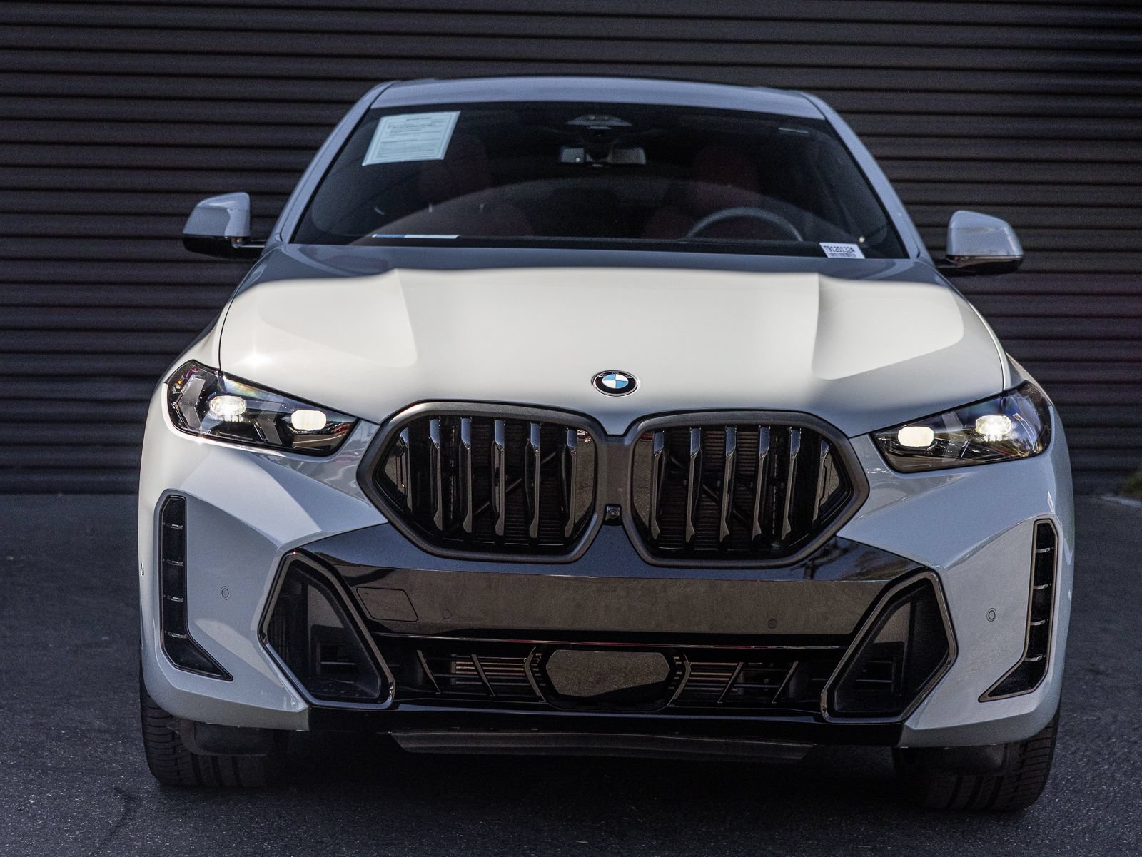 Used 2026 BMW X6 xDrive40i w/ Premium Package AWD/4WD image 7