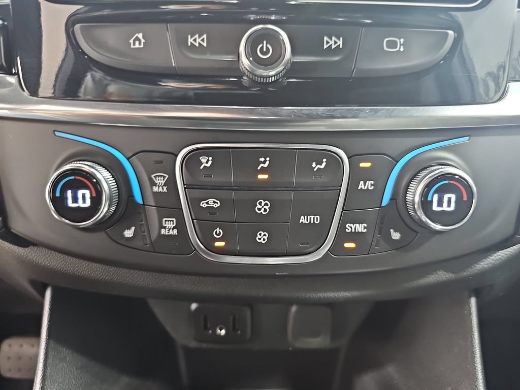 Certified 2023 Chevrolet Traverse LT FWD image 29
