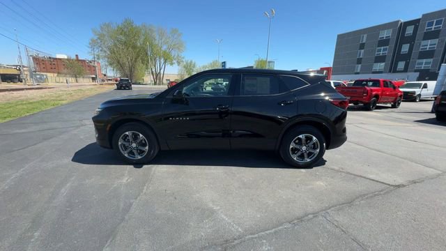 Used 2025 Chevrolet Blazer LT AWD/4WD image 5