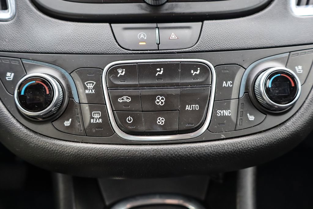 Used 2024 Chevrolet Malibu LT image 31