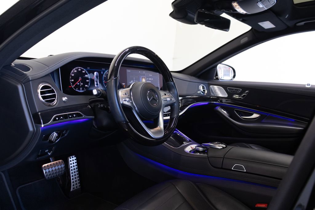 Used 2019 Mercedes-Benz S 560 Sedan image 18