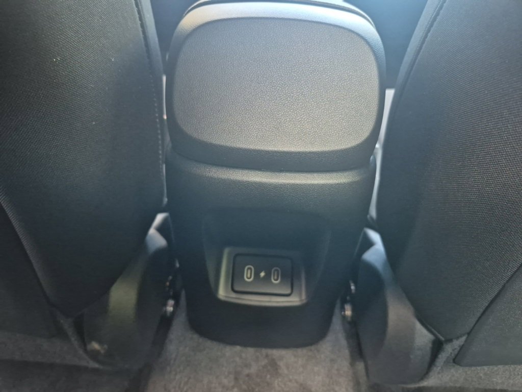 Used 2025 Hyundai Elantra Sport image 10