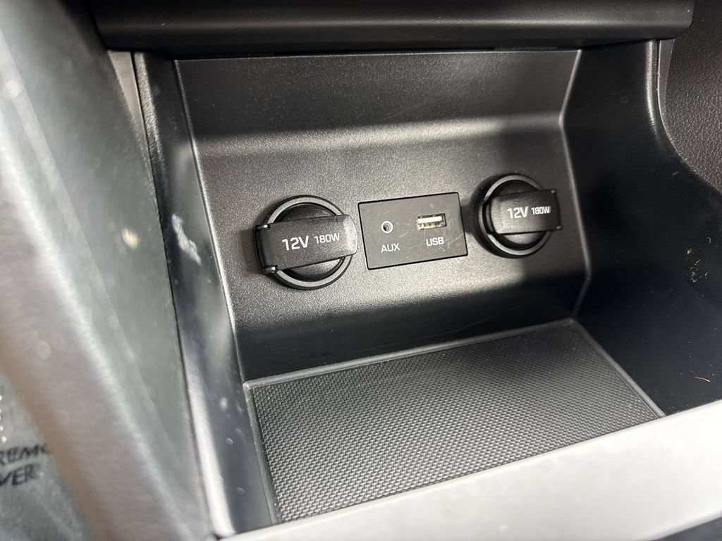 Used 2020 Hyundai Elantra Value Edition w/ Winter Weather Package FWD image 53