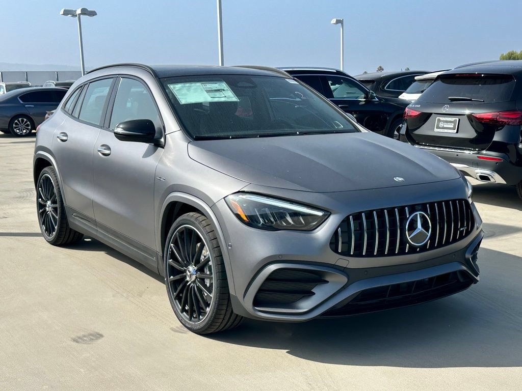 New 2025 Mercedes-Benz GLA 35 AMG 4MATIC image 2
