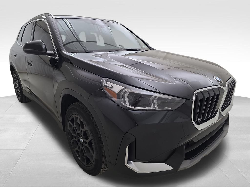 Used 2023 BMW X1 xDrive28i AWD/4WD image 2