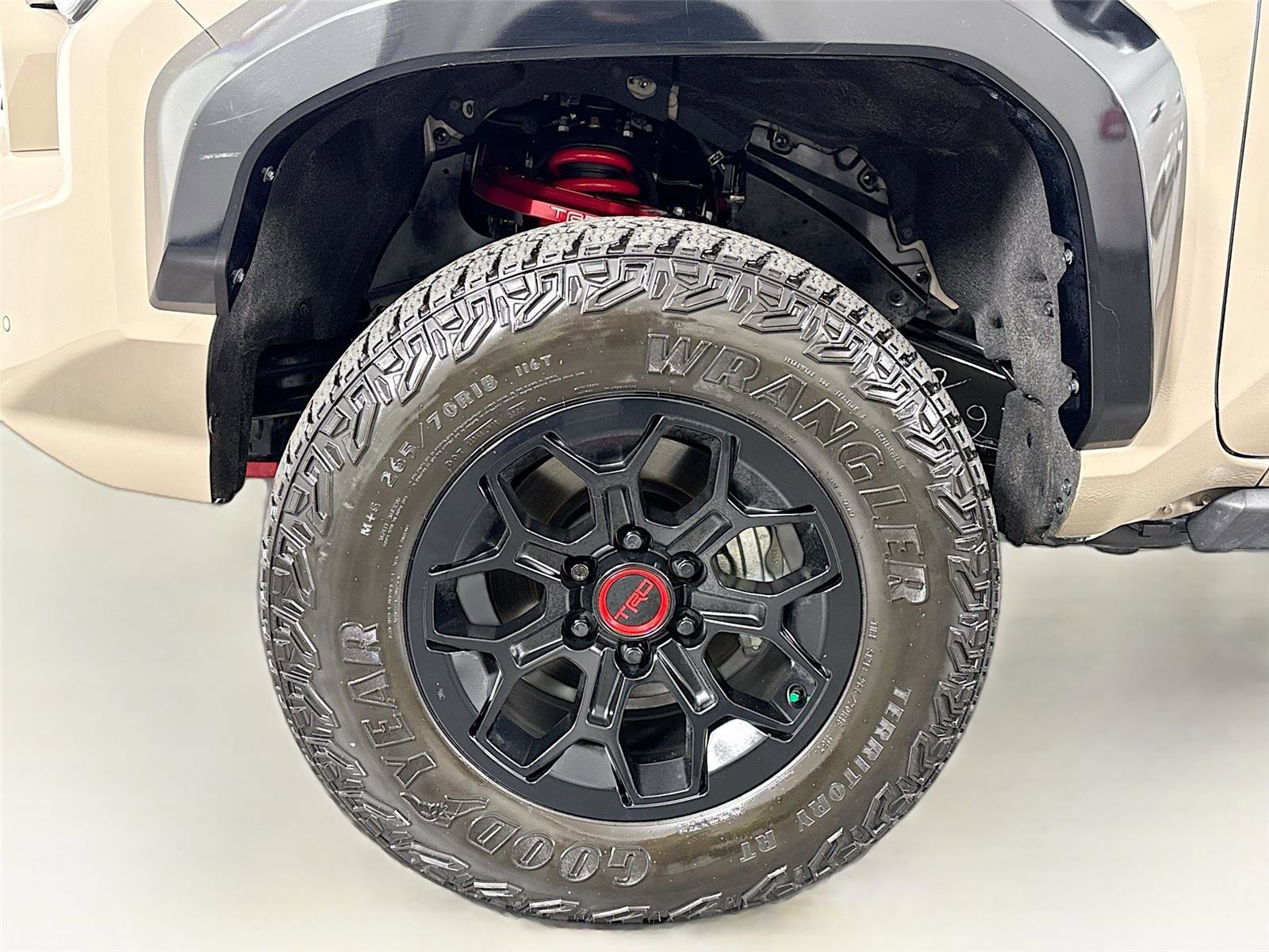 Used 2025 Toyota Tacoma TRD Pro AWD/4WD image 46