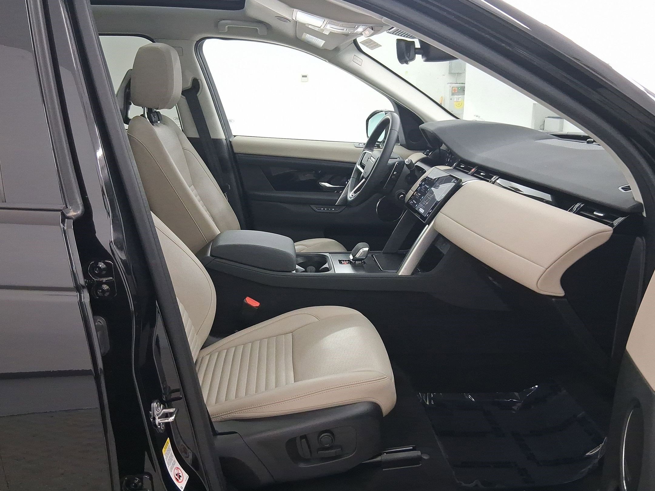 Certified 2025 Land Rover Discovery Sport S AWD/4WD image 36