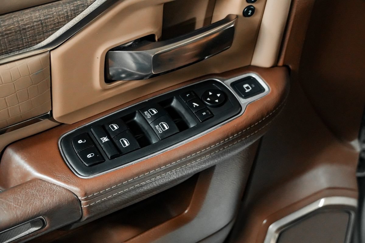 Used 2020 RAM 3500 Limited AWD/4WD image 35
