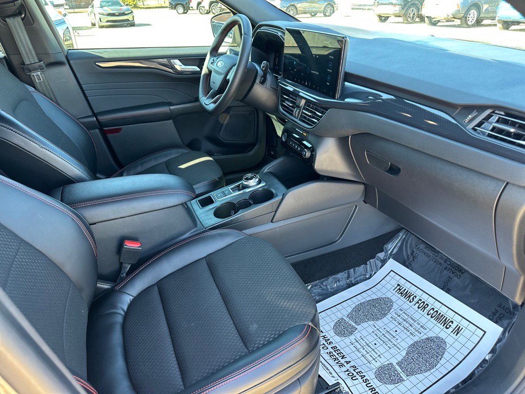 Used 2024 Ford Escape ST-Line w/ Tech Pack #1 image 13