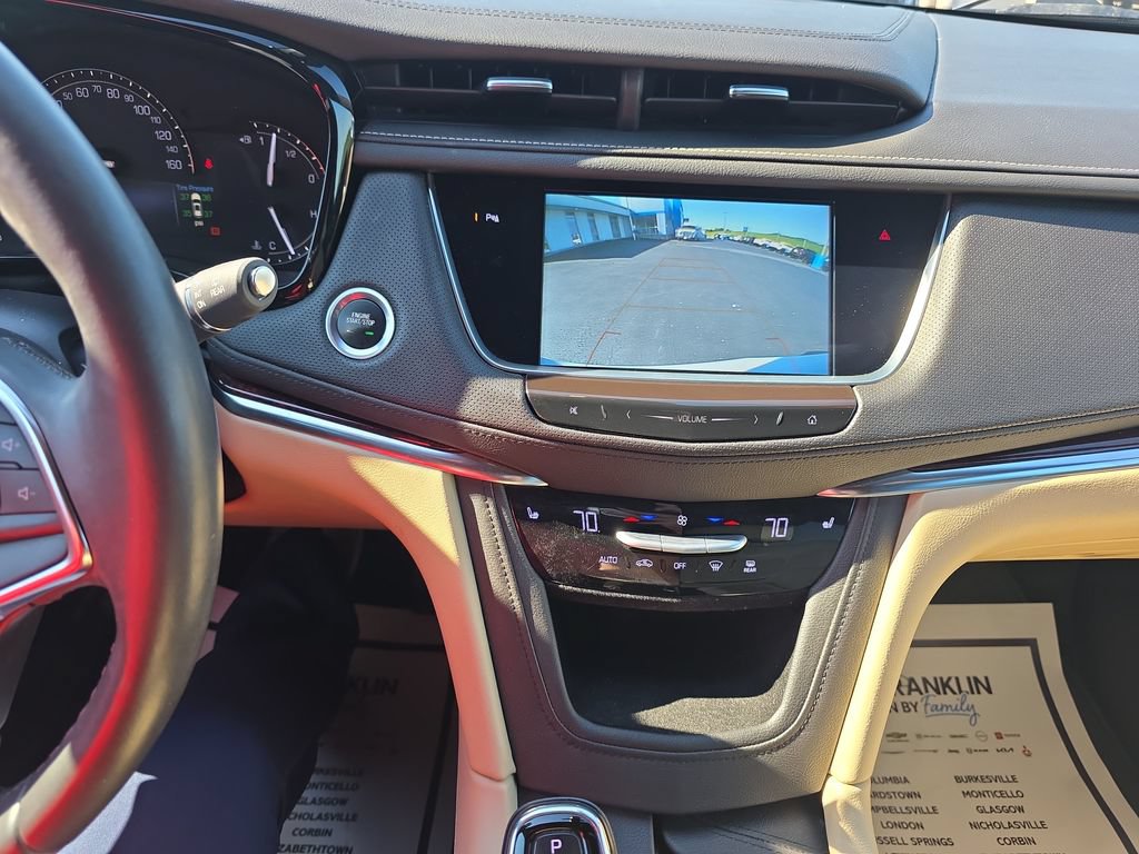 Used 2018 Cadillac XT5 Luxury w/ Driver Awareness Package AWD/4WD image 19