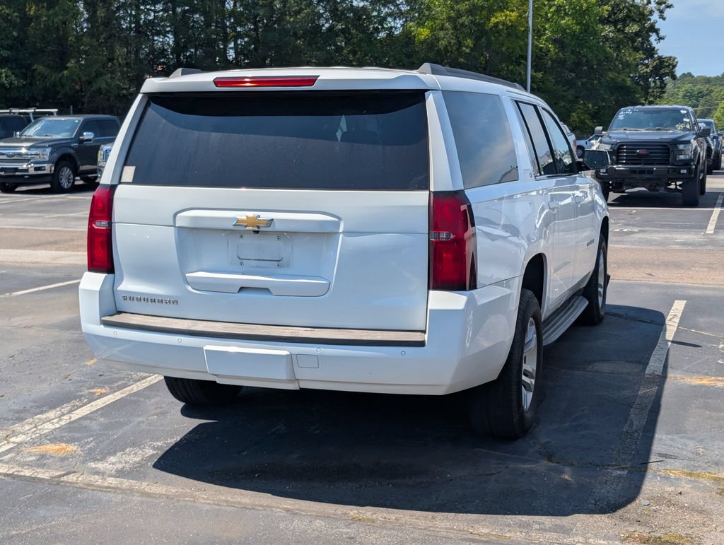 Used 2018 Chevrolet Suburban LT RWD image 3