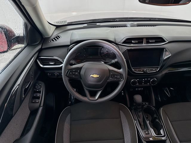 Used 2023 Chevrolet TrailBlazer LT w/ Convenience Package image 23