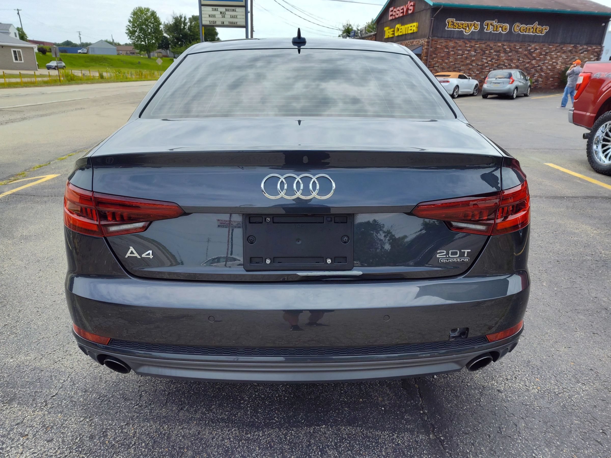 Used 2018 Audi A4 2.0T Premium Plus w/ Premium Plus Package AWD/4WD image 4