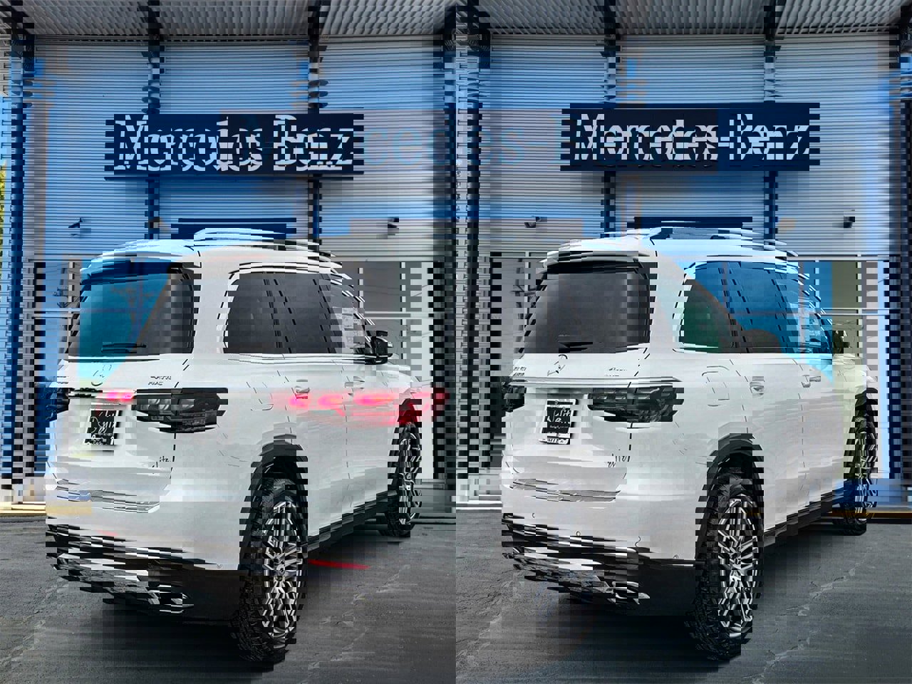 New 2026 Mercedes-Benz GLS 450 4MATIC image 6