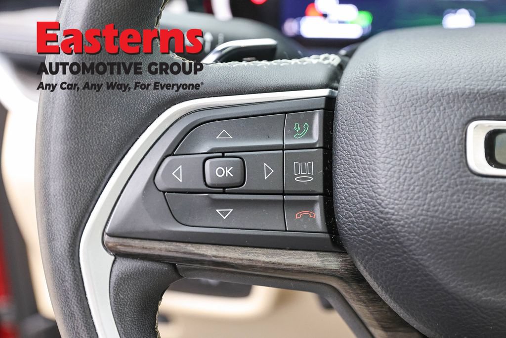 Used 2023 Jeep Grand Cherokee 4WD 4xe w/ Luxury Tech Group II image 16
