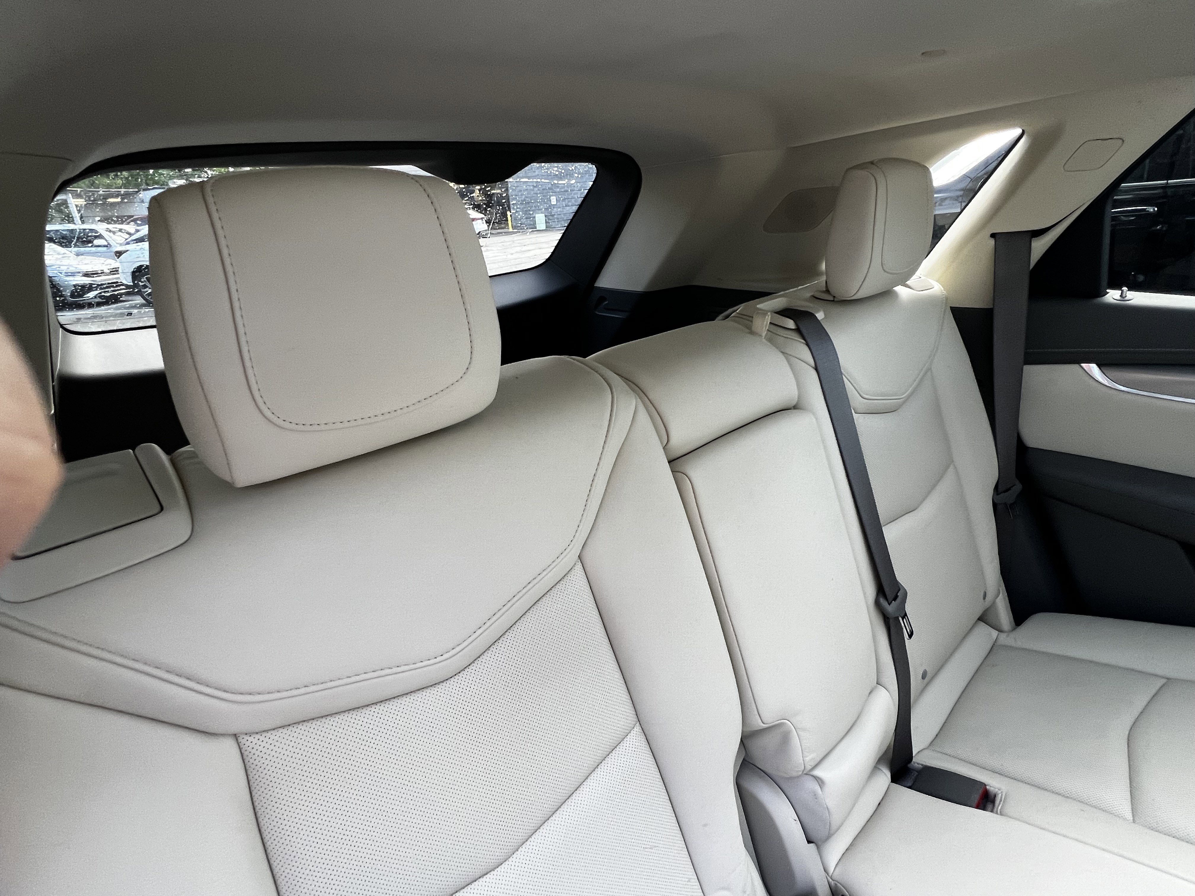Used 2017 Cadillac XT5 Luxury w/ Driver Awareness Package FWD image 42