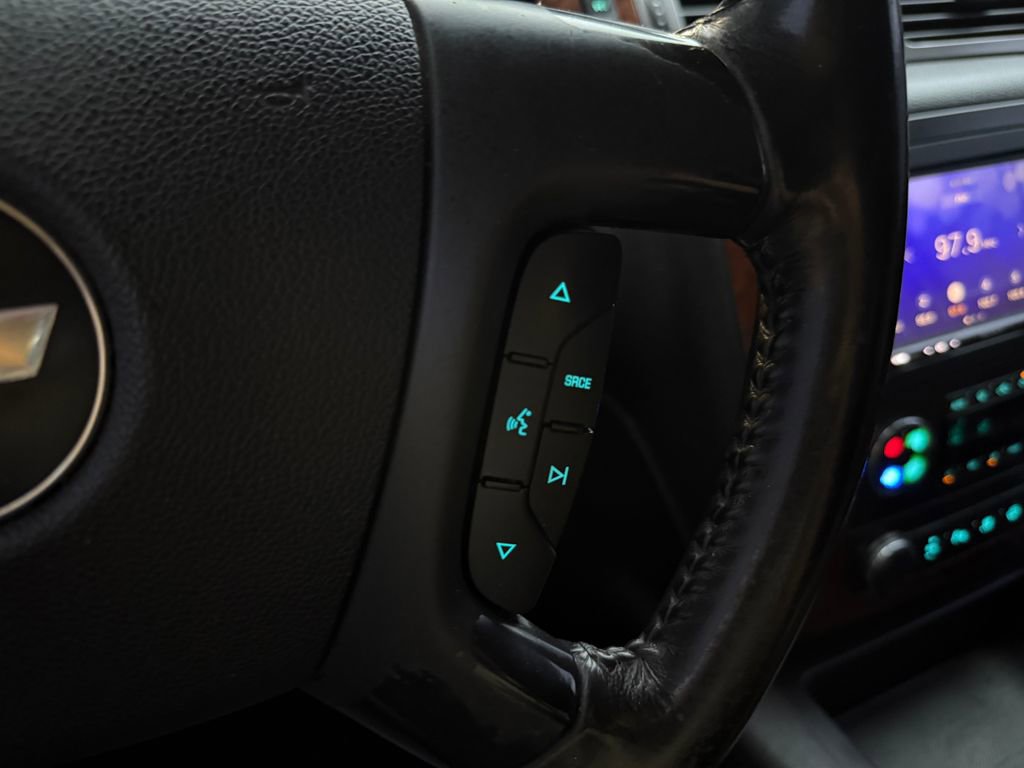 Used 2007 Chevrolet Silverado 1500 LTZ w/ Safety Package AWD/4WD image 37