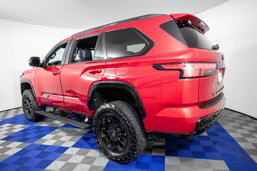 Used 2025 Toyota Sequoia Platinum AWD/4WD image 7