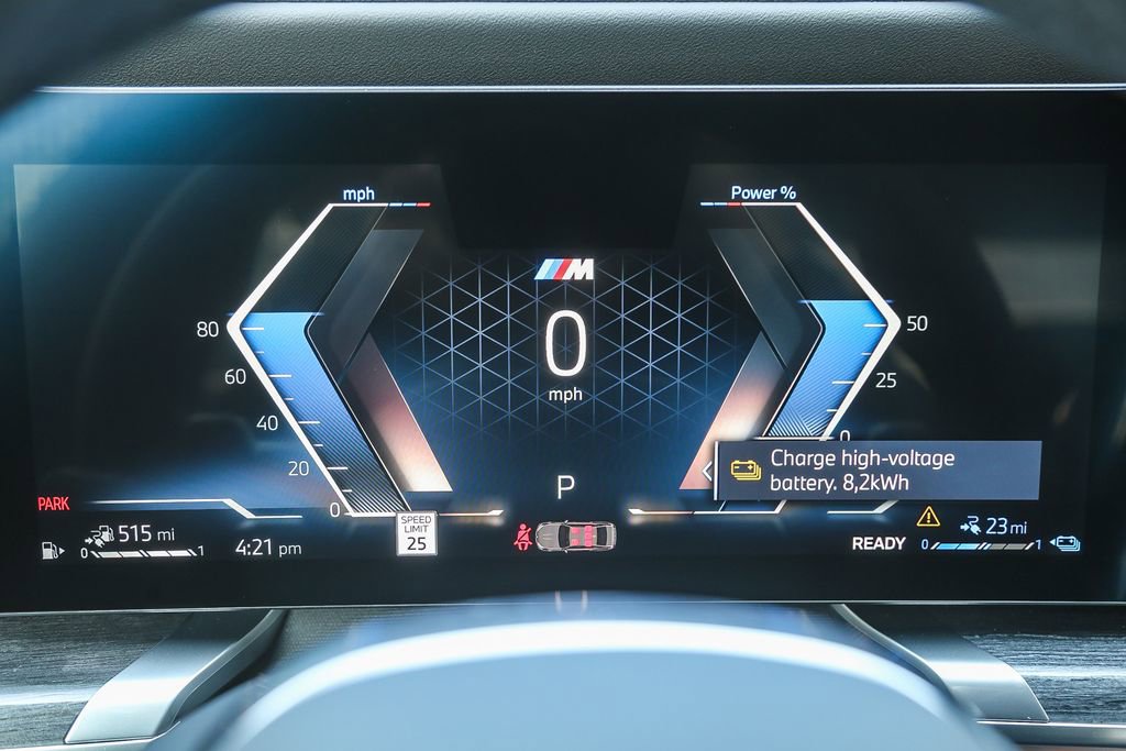 Used 2025 BMW 750e xDrive w/ Premium Package AWD/4WD image 19