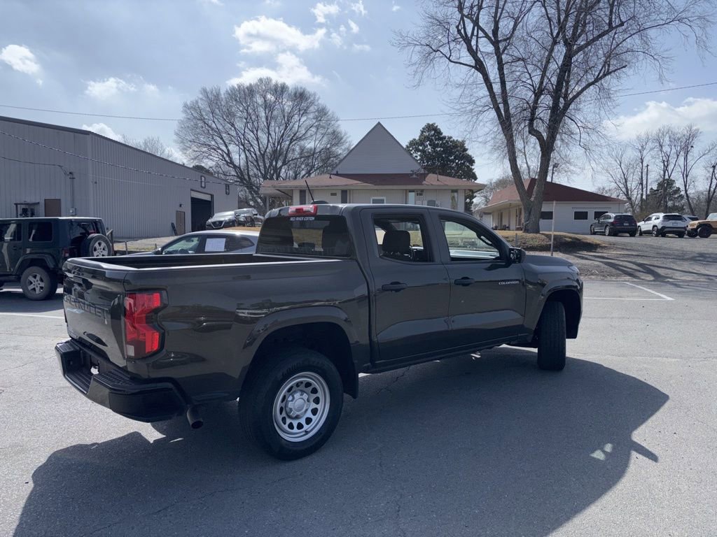 Used 2024 Chevrolet Colorado W/T image 5
