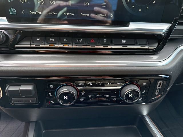 Used 2024 Chevrolet Silverado 1500 High Country w/ High Country Premium Package image 28