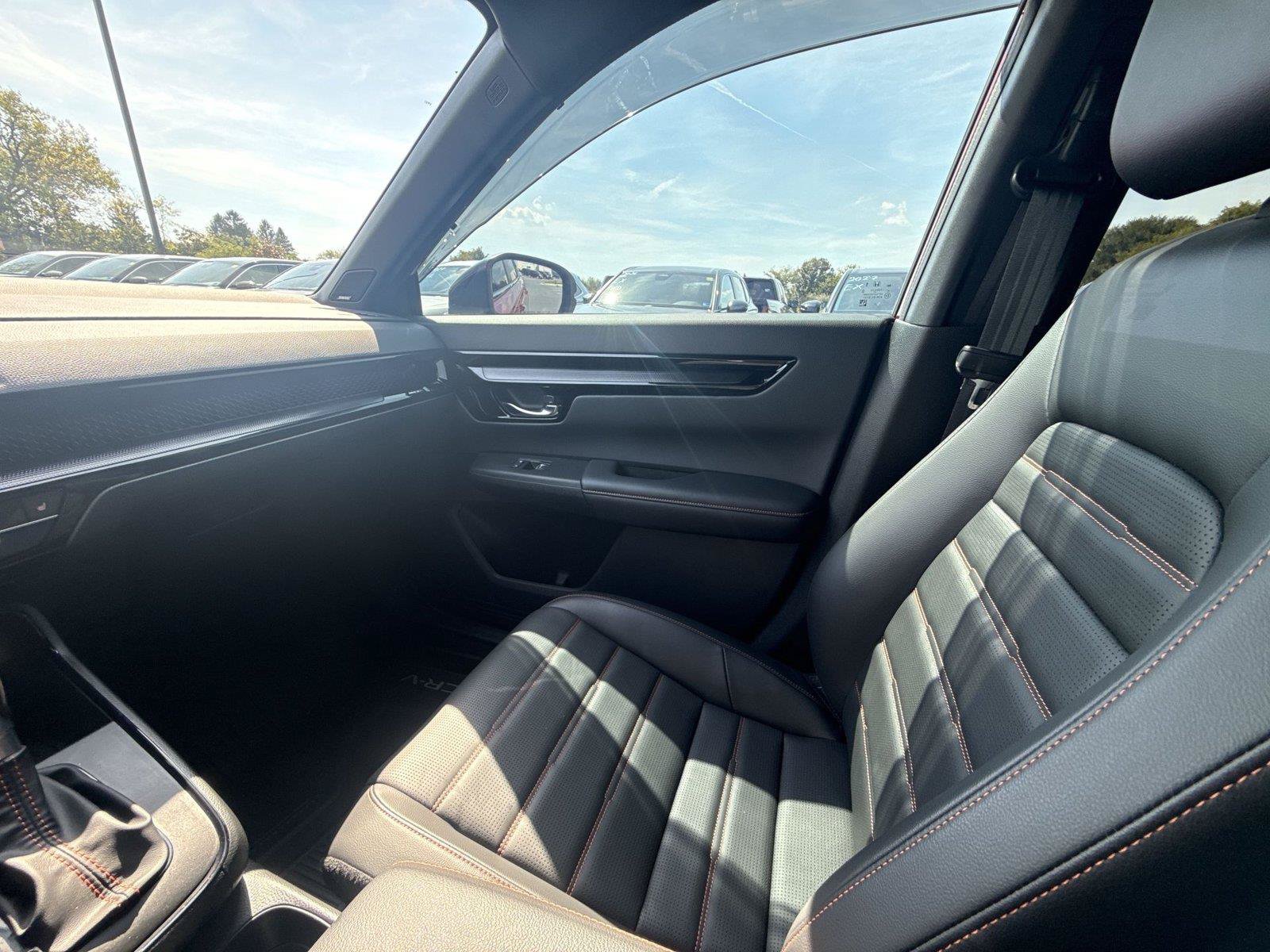 Certified 2025 Honda CR-V Sport Touring image 11