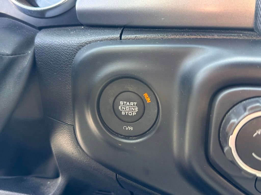 Used 2022 Jeep Gladiator Sport image 31