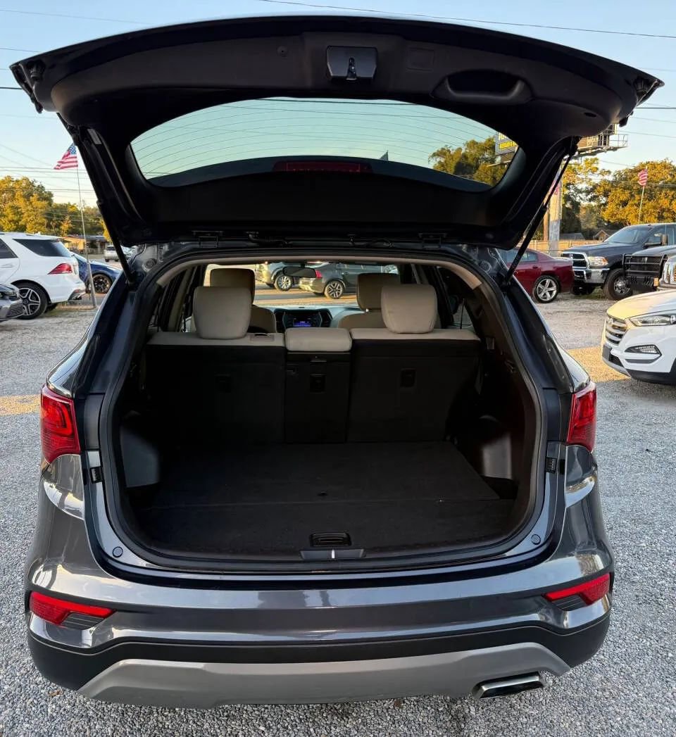 Used 2018 Hyundai Santa Fe Sport FWD image 10