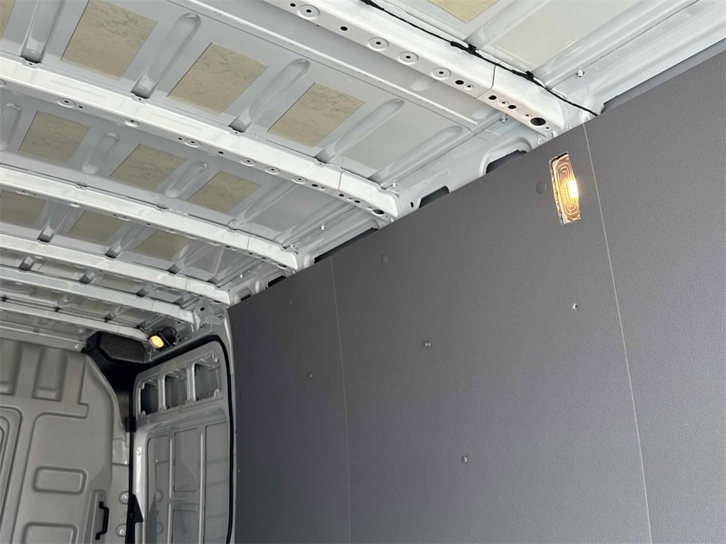 Used 2022 Mercedes-Benz Sprinter 3500 image 8